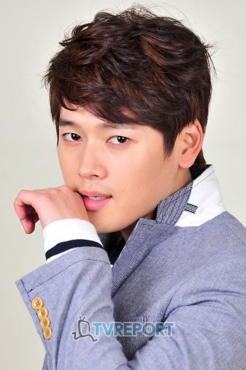 Kim Joo Young Fotoğrafı