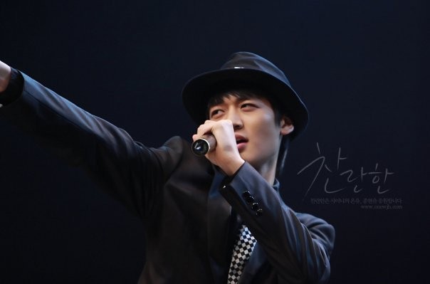 Choi Minho Fotoğrafı