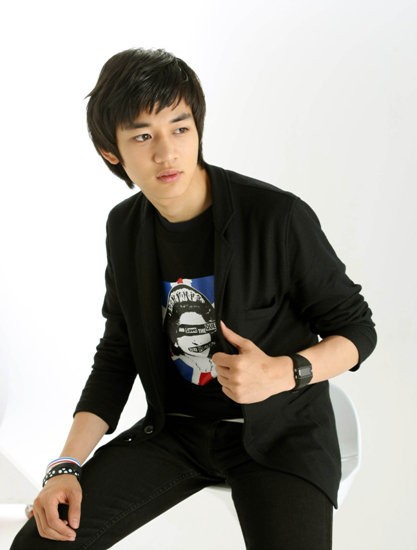 Choi Minho Fotoğrafı