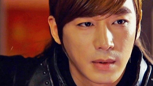 Jin Yi-han Fotoğrafı