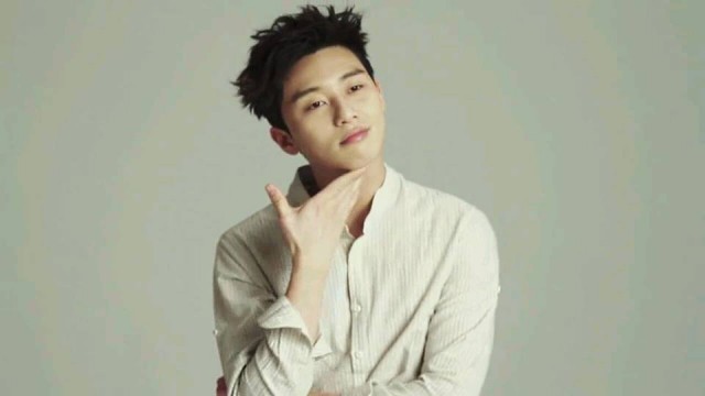 Park Seo-joon Fotoğrafı