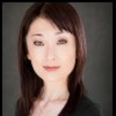 Hira Ambrosino fotoğrafı