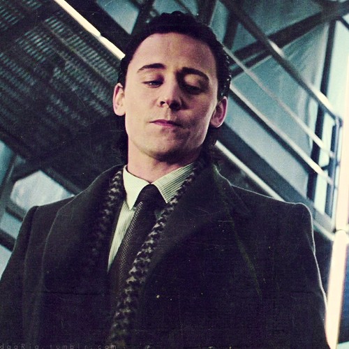 Tom Hiddleston fotoğrafı