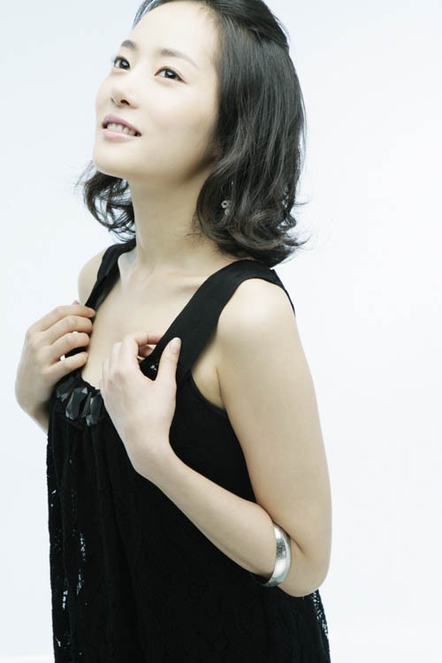 Yoon Ah-Jung Fotoğrafı