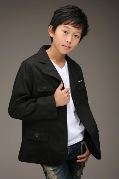 Yun Joon Suk fotoğrafı