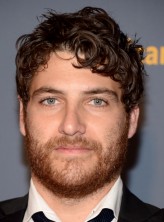 Adam Pally fotoğrafı