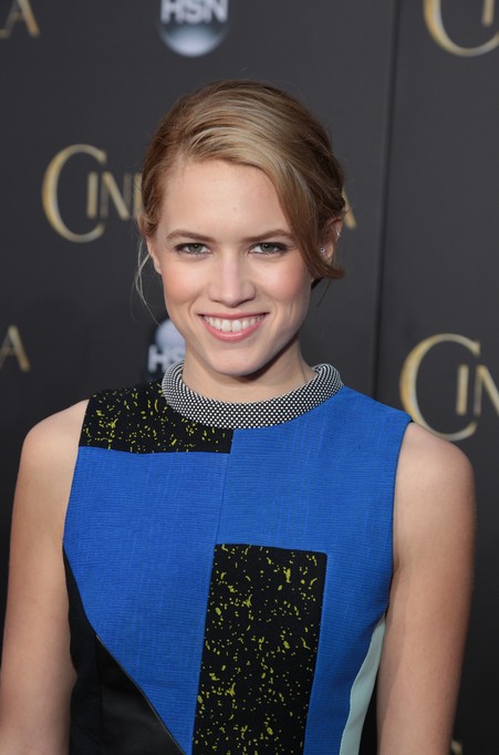 Cody Horn Fotoğrafı