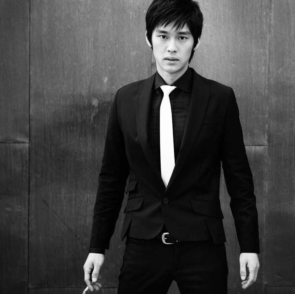 Sung Hyuk fotoğrafı