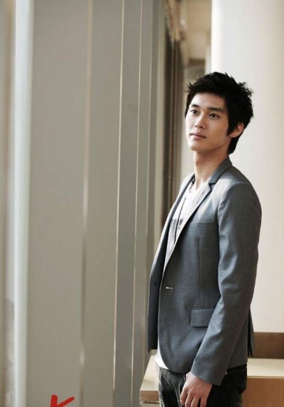 Sung Hyuk fotoğrafı