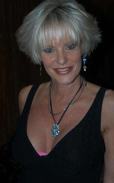 Cara Lott fotoğrafı