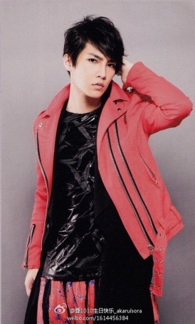 Aaron Yan fotoğrafı