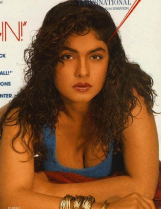 Pooja Bhatt Fotoğrafı