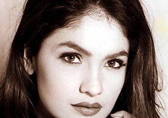 Pooja Bhatt fotoğrafı