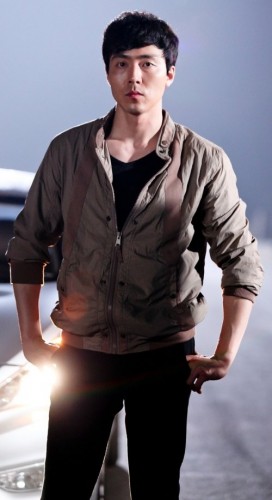 Lee Moo-Saeng fotoğrafı