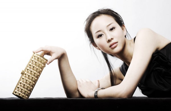 Janine Chang fotoğrafı