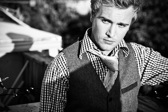 Rowly Dennis Fotoğrafı