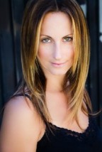 Amanda Barton fotoğrafı