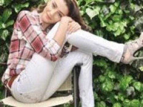 Özge Ulusoy Fotoğrafı