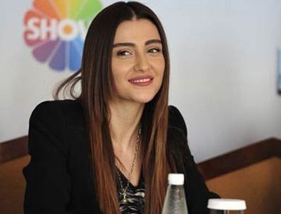 Özge Ulusoy Fotoğrafı