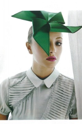 Özge Ulusoy Fotoğrafı