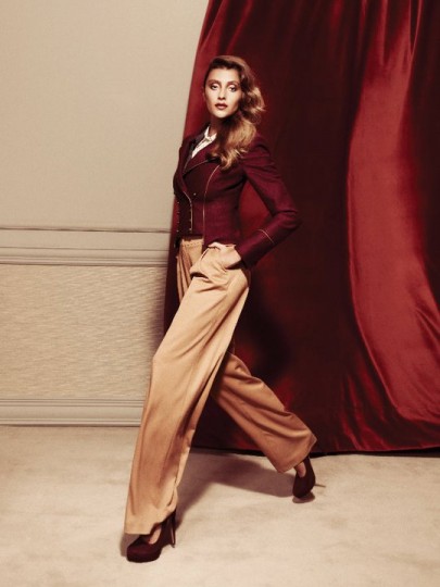 Özge Ulusoy Fotoğrafı