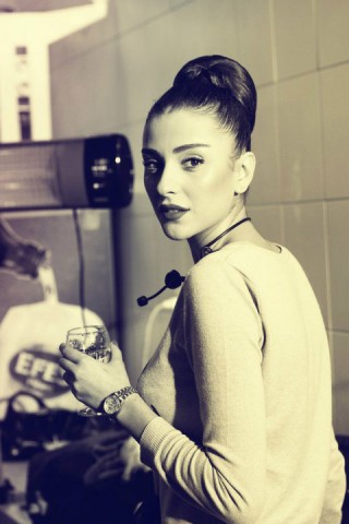 Özge Ulusoy Fotoğrafı