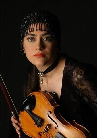 Melza Burcu ince fotoğrafı