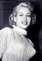 Monica Lewis fotoğrafı