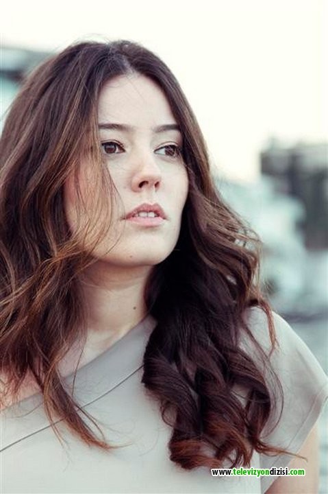 Pelin Akil Fotoğrafı