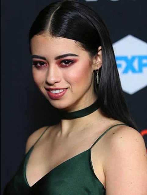 Amber Midthunder Fotoğrafı