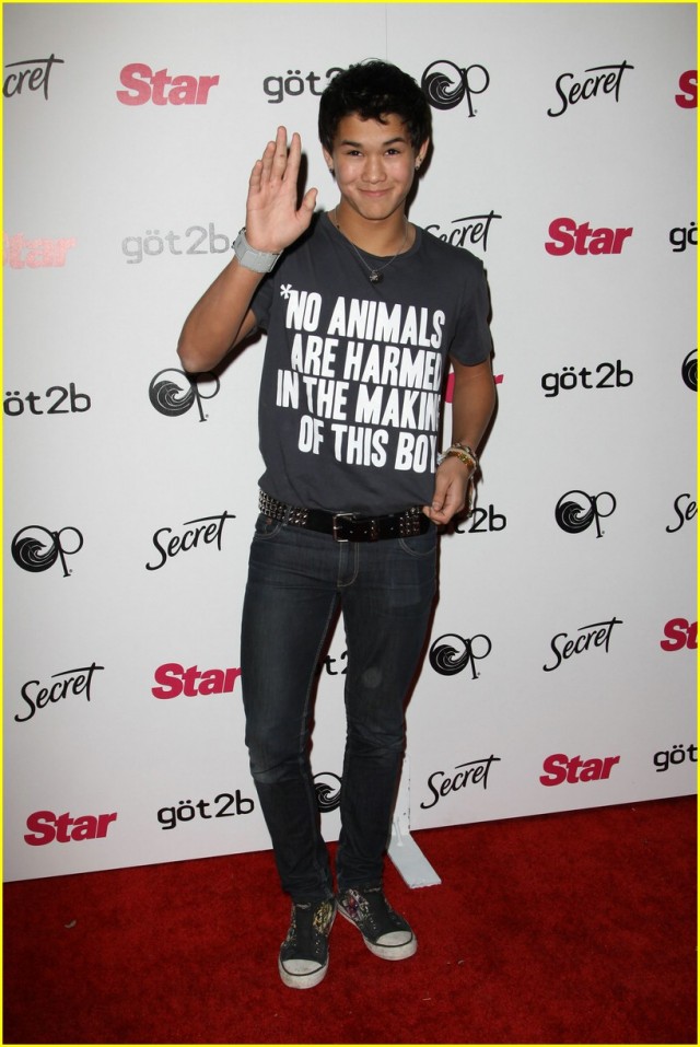 Booboo Stewart Fotoğrafı