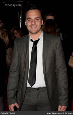 Jake Johnson Fotoğrafı