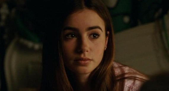 Lily Collins Fotoğrafı