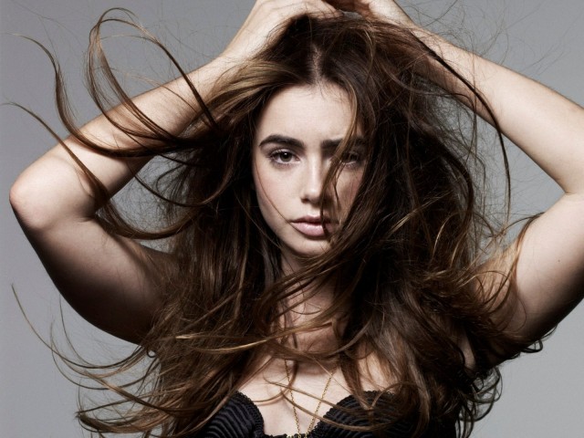Lily Collins Fotoğrafı