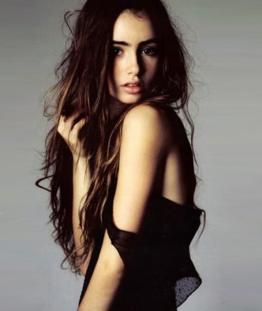 Lily Collins Fotoğrafı