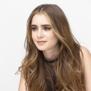 Lily Collins Fotoğrafı