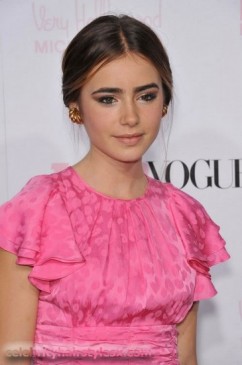 Lily Collins Fotoğrafı