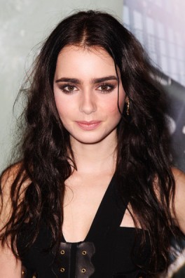 Lily Collins Fotoğrafı