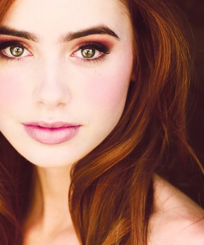 Lily Collins Fotoğrafı