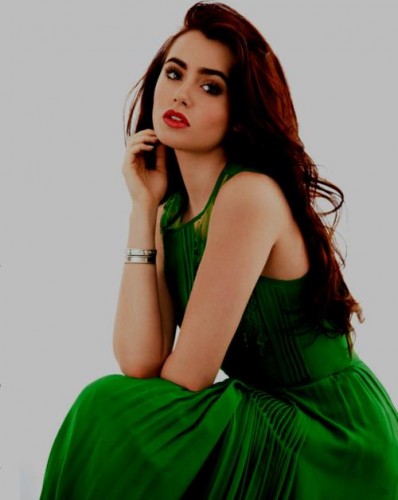 Lily Collins Fotoğrafı