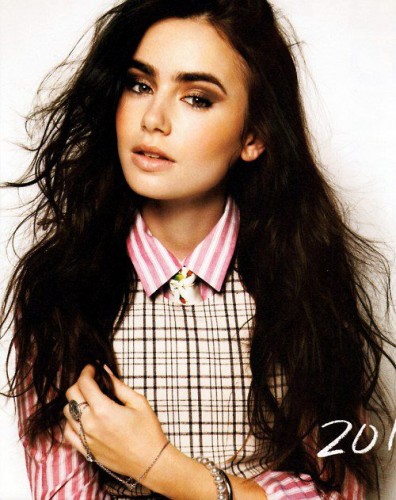 Lily Collins Fotoğrafı