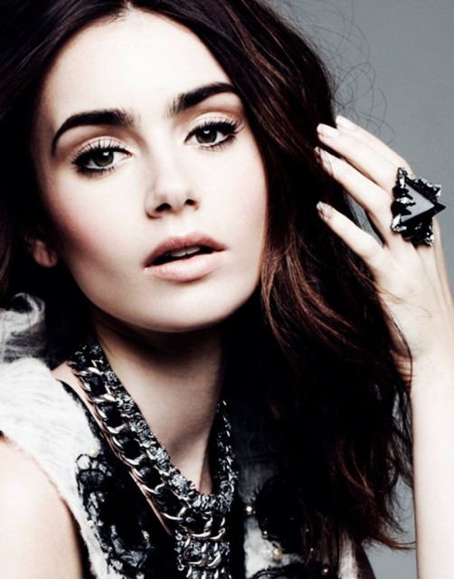 Lily Collins Fotoğrafı