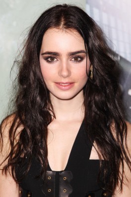 Lily Collins Fotoğrafı