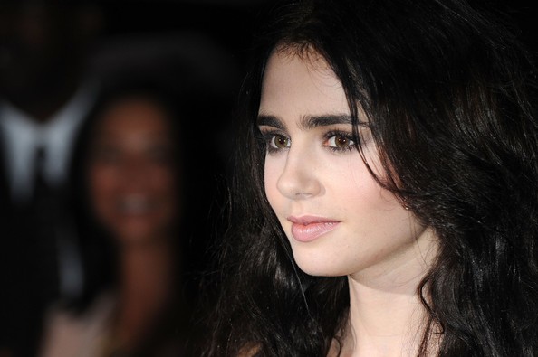 Lily Collins Fotoğrafı