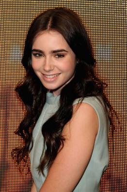 Lily Collins Fotoğrafı