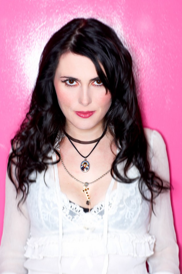 Sharon Den Adel fotoğrafı
