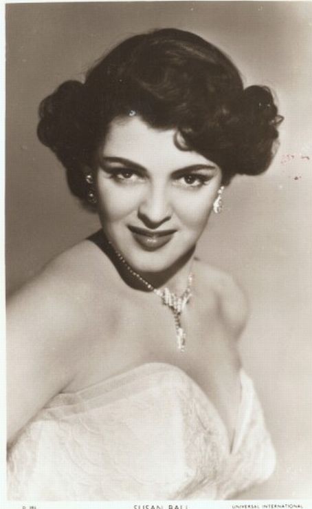 Suzan Ball fotoğrafı