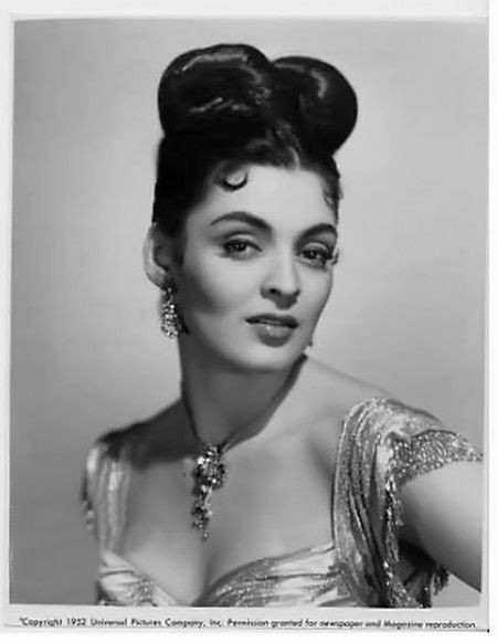 Suzan Ball Fotoğrafı