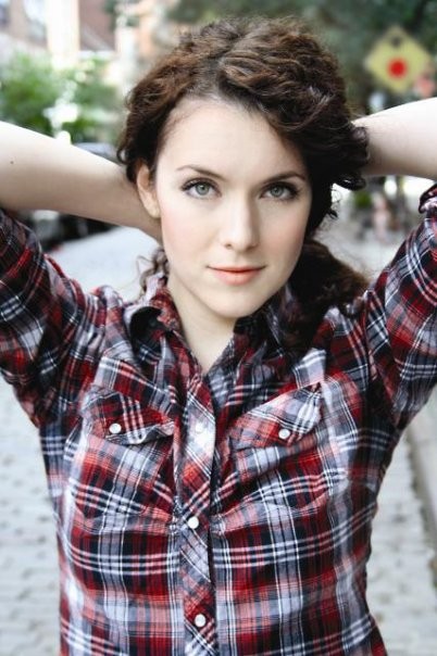 Ashlynn Yennie fotoğrafı