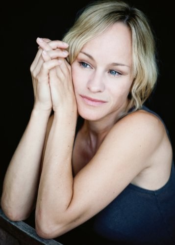 Dorkas Kiefer fotoğrafı